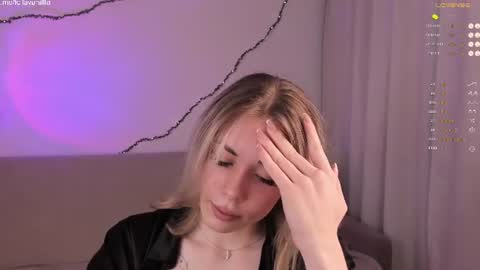 Snapshot of leilalafleur_ chatting on June 15, 2026, 7:43 am leilalafleur_ online show from June 15, 2026, 7:43 am