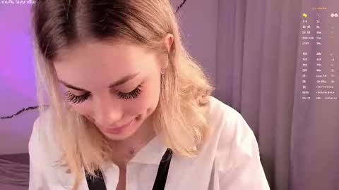 Snapshot of leilalafleur_ chatting on July 7, 2026, 4:37 am leilalafleur_ online show from July 7, 2026, 4:37 am
