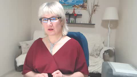 Leila Kinky online show from February 17, 2025, 1:53 pm