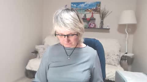 Leila Kinky online show from June 5, 2026, 4:52 am