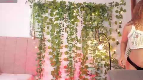 leilapom online show from July 5, 2026, 2:24 pm