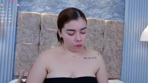 leilapons online show from February 25, 2026, 6:39 pm