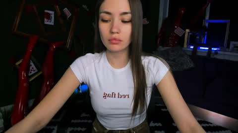 Snapshot of leilarai chatting on April 5, 2026, 5:32 pm Leila Rai online show from April 5, 2026, 5:32 pm
