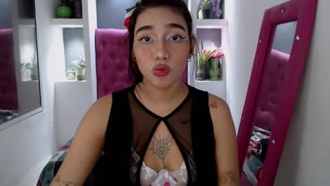 Snapshot of leilasweetxx chatting on January 3, 2025, 4:44 am Mar online show from January 3, 2025, 4:44 am