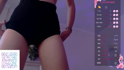 Snapshot of leilavanillla chatting on November 30, 2025, 2:26 am Leila online show from November 30, 2025, 2:26 am