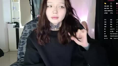 Snapshot of lein_bone chatting on June 21, 2026, 12:35 am Lein online show from June 21, 2026, 12:35 am