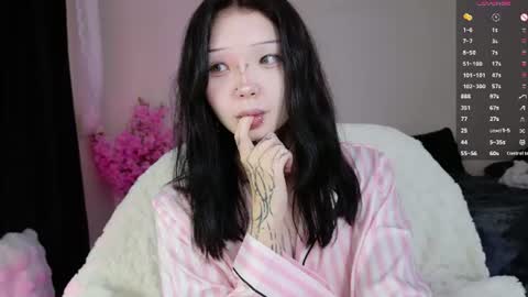 Snapshot of lein_bone chatting on July 2, 2026, 12:43 am Lein online show from July 2, 2026, 12:43 am