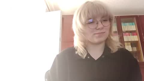 Lily online show from June 27, 2026, 8:19 am