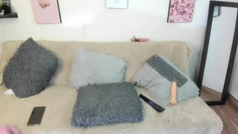 lele_699 online show from April 25, 2026, 9:01 am