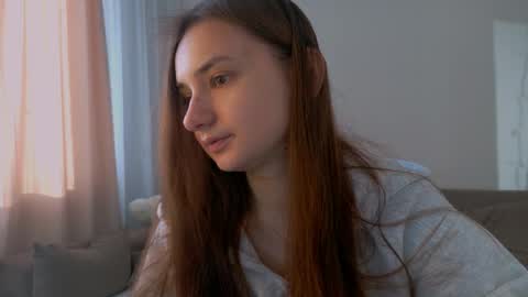 Lelia online show from May 6, 2026, 3:35 am