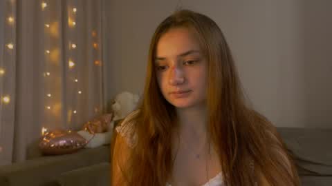 Lelia online show from May 11, 2026, 12:16 am