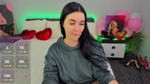 LellitClark online show from April 21, 2026, 2:51 am