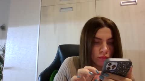 lena6122000 online show from November 14, 2025, 3:11 pm