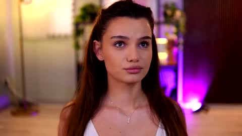 Snapshot of lena_laurent chatting on June 27, 2026, 9:14 am Lena Laurent online show from June 27, 2026, 9:14 am