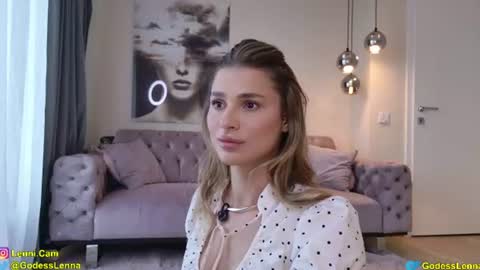 Snapshot of lenna_godess chatting on June 27, 2026, 4:28 am Lenna Goddess online show from June 27, 2026, 4:28 am