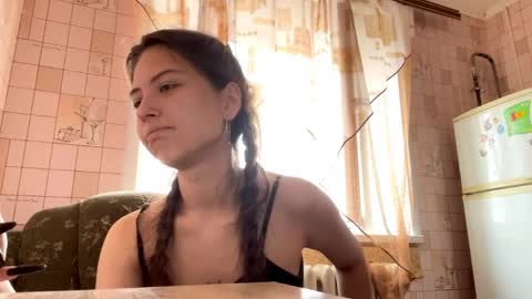 Hellomy name is Natalyits my first day here nice to meet you Give me 50 thumbs ups online show from April 19, 2026, 7:18 am