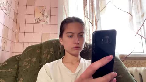 Snapshot of lenniepennachio chatting on April 25, 2026, 1:41 pm Hellomy name is Natalyits my first day here nice to meet you Give me 50 thumbs ups online show from April 25, 2026, 1:41 pm