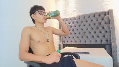 Snapshot of lenny_knox2 chatting on July 23, 2026, 12:47 pm LENNY online show from July 23, 2026, 12:47 pm