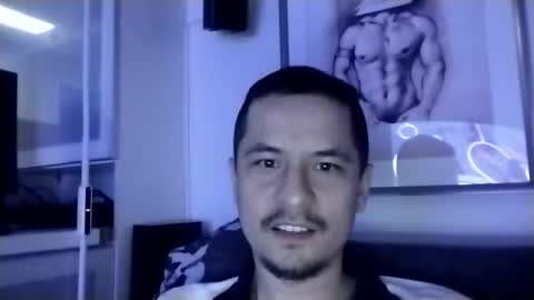 Snapshot of lentierra chatting on April 2, 2026, 9:45 pm lentierra online show from April 2, 2026, 9:45 pm