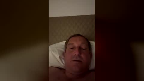 Snapshot of leo144berlin chatting on March 22, 2026, 5:22 am leo144berlin online show from March 22, 2026, 5:22 am
