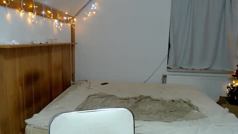 Leo and Lori online show from January 13, 2025, 11:49 pm