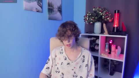 Leo online show from October 26, 2025, 2:01 pm