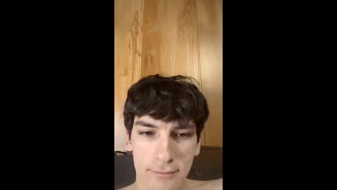 leo_cutie online show from December 13, 2025, 7:53 pm