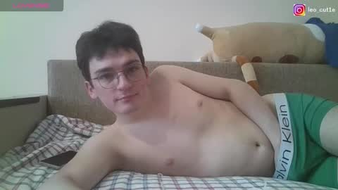 leo_cutie online show from March 17, 2026, 8:50 am