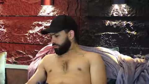 Leo  Diaz online show from September 21, 2025, 10:00 pm