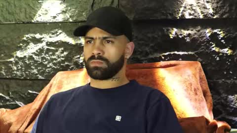 Leo  Diaz online show from October 2, 2025, 2:40 am