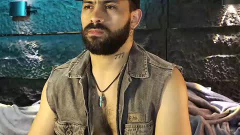 Leo  Diaz online show from November 21, 2025, 1:26 am