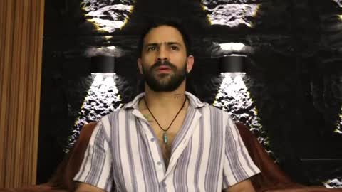 Leo  Diaz online show from May 12, 2026, 12:19 am