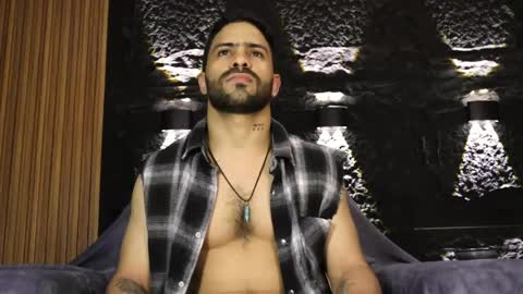 Leo  Diaz online show from May 29, 2026, 12:08 am