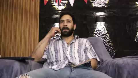 Leo  Diaz online show from June 29, 2026, 11:05 pm