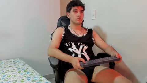 Leo Jones online show from December 7, 2024, 2:53 am