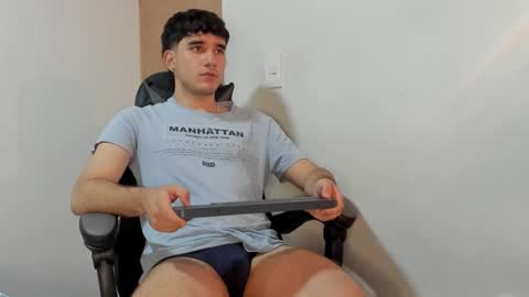 Leo Jones online show from December 12, 2024, 1:21 am