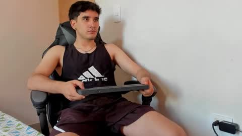 Leo Jones online show from December 18, 2024, 5:31 pm