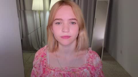 Snapshot of leo_lulu chatting on December 21, 2024, 3:09 pm Ashly online show from December 21, 2024, 3:09 pm