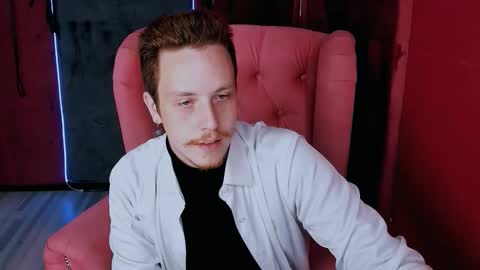 Snapshot of leo_mooree chatting on October 24, 2025, 9:00 pm Leo online show from October 24, 2025, 9:00 pm