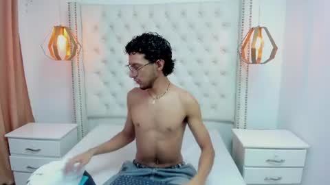 Snapshot of leo_sanz6 chatting on July 11, 2026, 12:30 pm LEO online show from July 11, 2026, 12:30 pm