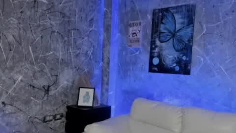 Leo independent model online show from March 12, 2026, 12:17 am