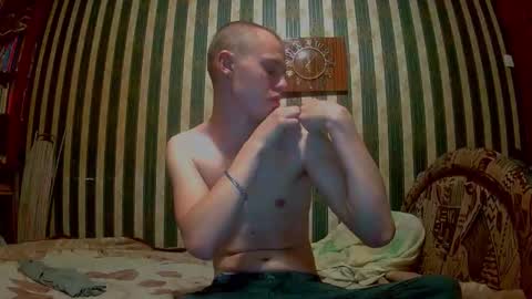 Snapshot of leo_timm chatting on September 22, 2025, 2:57 am leo_timm online show from September 22, 2025, 2:57 am