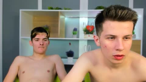 leo_valor online show from February 25, 2026, 8:18 pm