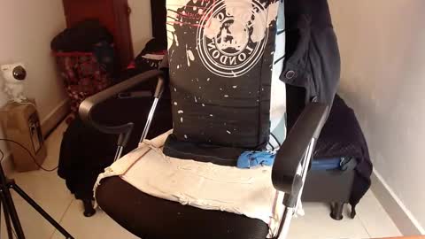 Snapshot of leobardostik chatting on December 3, 2025, 11:03 pm leo online show from December 3, 2025, 11:03 pm