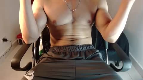 Snapshot of leobardostik chatting on February 26, 2026, 12:31 am leo online show from February 26, 2026, 12:31 am