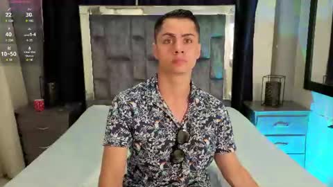 Snapshot of leomonnroe chatting on July 20, 2026, 6:10 pm leomonnroe online show from July 20, 2026, 6:10 pm