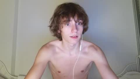 Snapshot of leon_heart666 chatting on April 7, 2026, 9:15 pm Leon online show from April 7, 2026, 9:15 pm