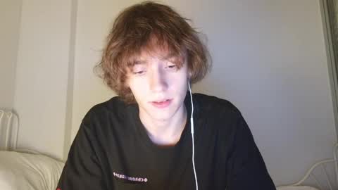 Snapshot of leon_heart666 chatting on April 9, 2026, 9:20 pm Leon online show from April 9, 2026, 9:20 pm