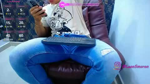 Leon Smoron online show from May 3, 2026, 8:09 am