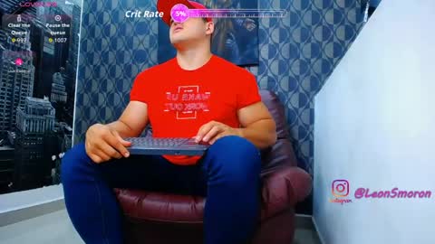 Snapshot of leon_ssmoron chatting on May 31, 2026, 2:09 am Leon Smoron online show from May 31, 2026, 2:09 am